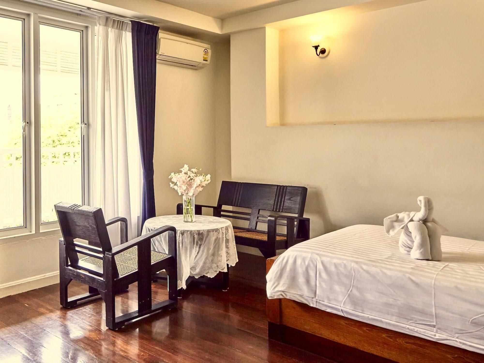 Ssip Boutique Dhevej Bangkok (Adults Only) Hotel Exterior foto