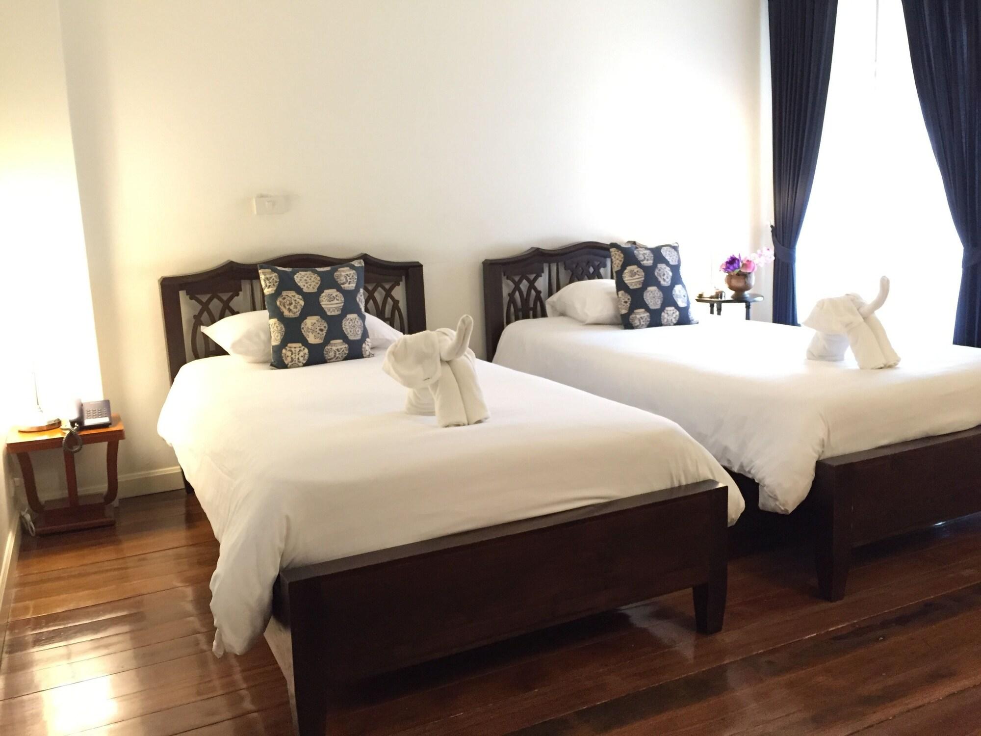 Ssip Boutique Dhevej Bangkok (Adults Only) Hotel Exterior foto